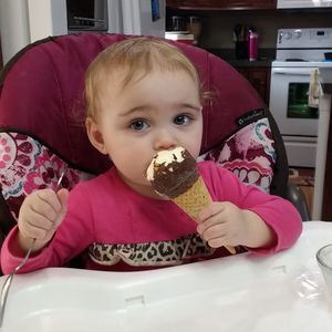 Meet your Posher, Laura